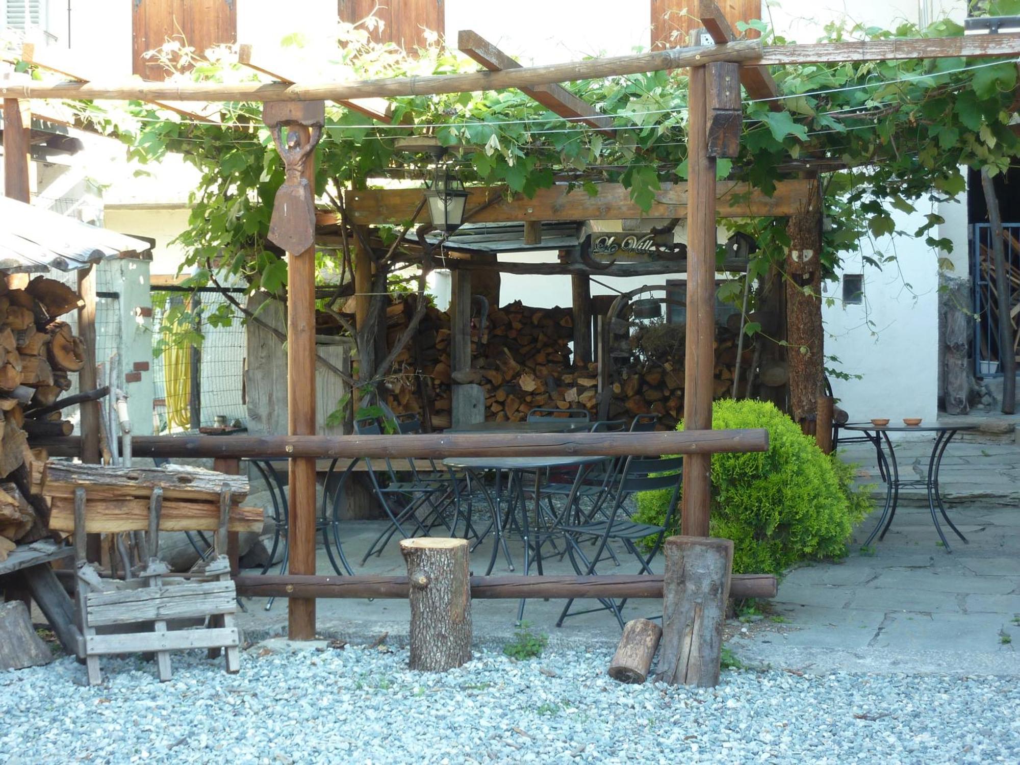 Le Village Montjovet Exterior photo