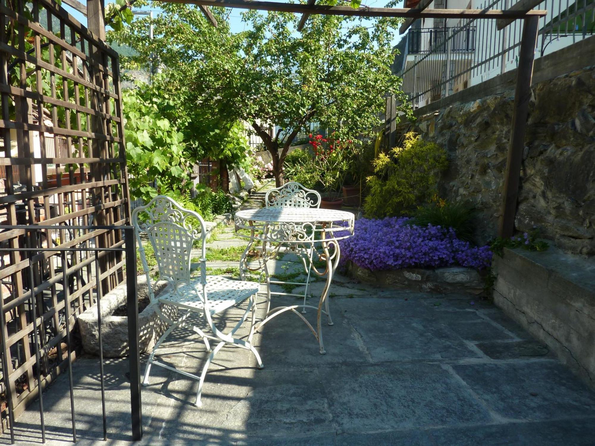 Le Village Montjovet Exterior photo